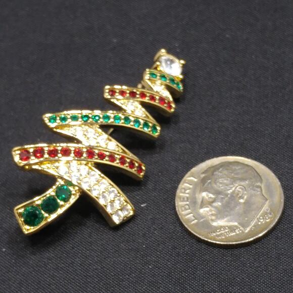 Monet Rhinestone Vintage Christmas Tree Brooch, Gold Plated Pin - Picture 6 of 8